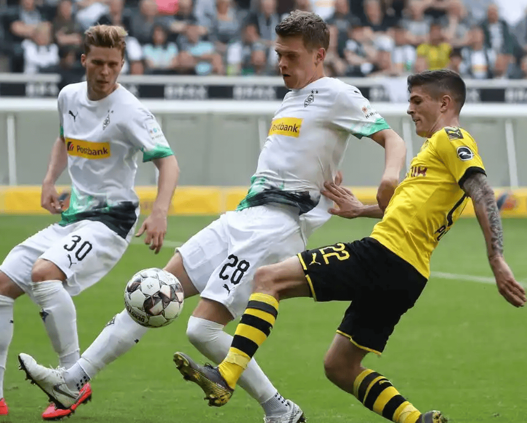 星空体育app-包含门兴格拉德巴赫防线松动备战欧联明尼苏达森林狼状态回暖备战欧篮联，科维托娃连续五场比赛得分超过比分优势明显直接炸裂的词条